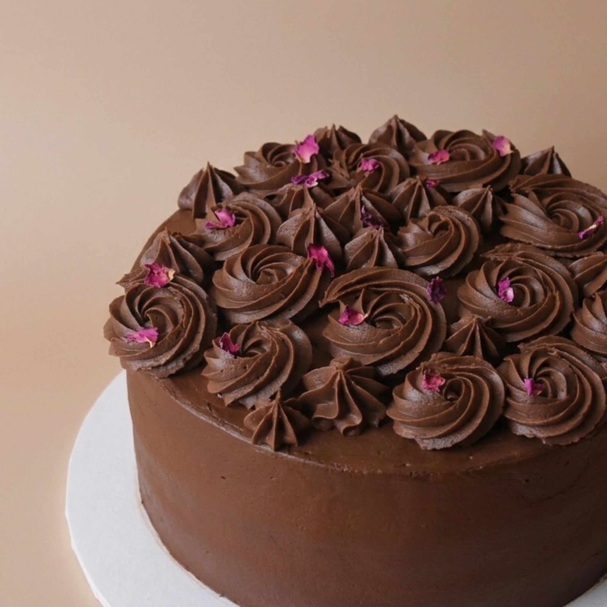 Vanilla bean & chocolate cake